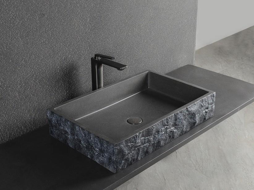 Aufsatzwaschbecken Roughstone 61x40xH12 cm aus Harz und Zement Finish dunkler Granit | IperCeramica