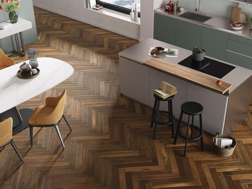 Parkett Fischgrätmuster Eiche Braun - CorsoComo Braun Diele links | IperCeramica
