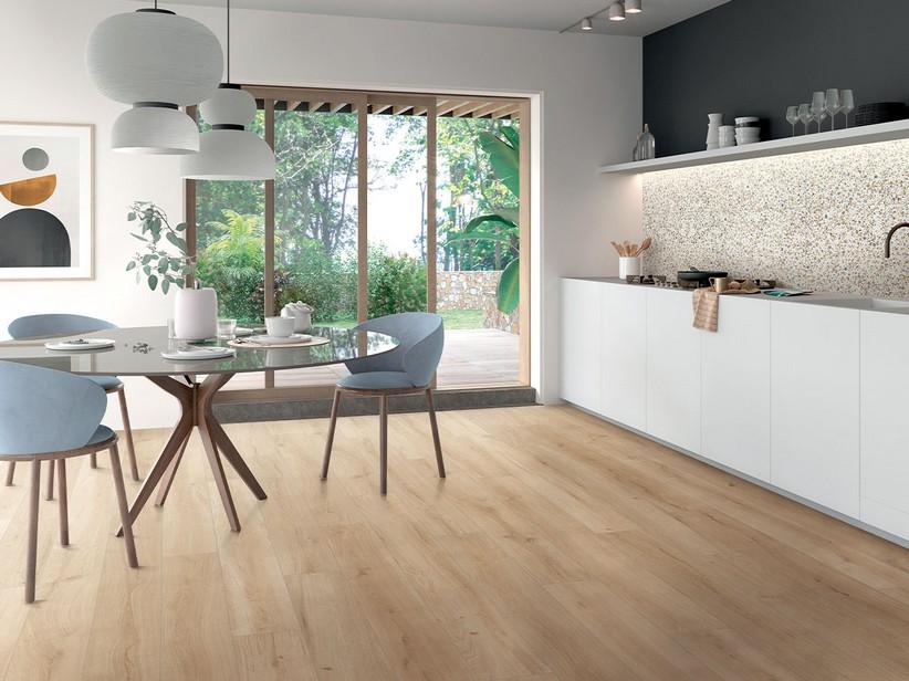 Fliese Inside Natural 20X169 Feinsteinzeug mit goldener Holzoptik | IperCeramica