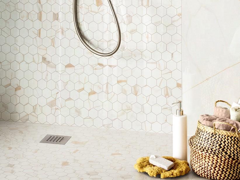 Mosaik Luxor Gold 29x27 Feinsteinzeug Marmoroptik Calacatta Gold | IperCeramica