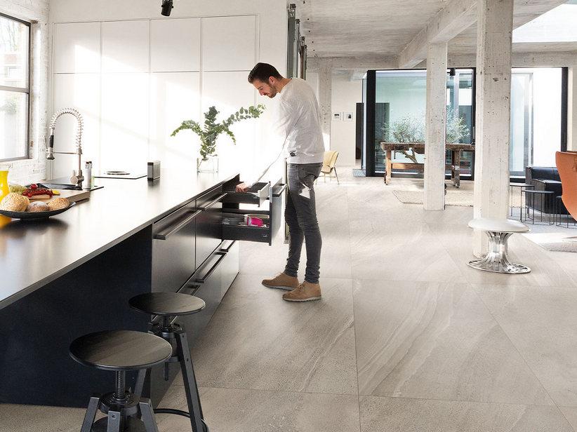 Fliese Rockstone White 75X150 Feinsteinzeug Steinoptik Weiss | IperCeramica