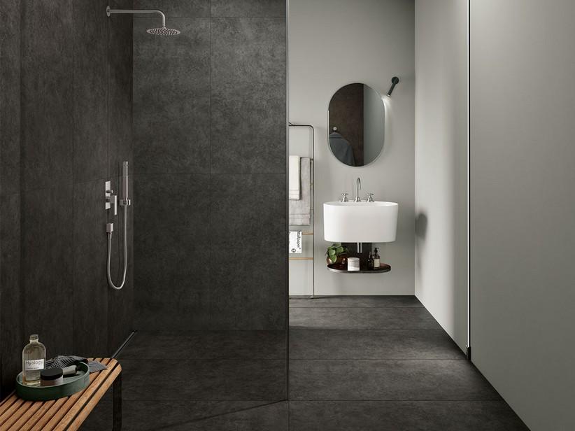 3,5 mm dünne Fliese Slim Beton Black 50X100, Feinsteinzeug mit Zementoptik Schwarz | IperCeramica
