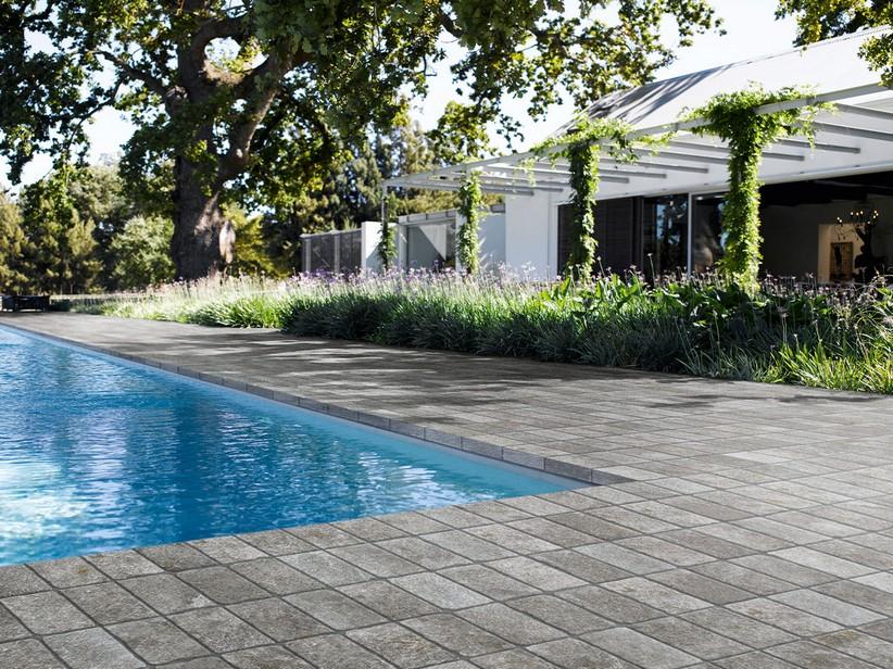 Fliese Quarzit Grau XOUT 18 20X30 Feinsteinzeug Außenbereich Stärke 18 mm Optik von grauem Stein | IperCeramica