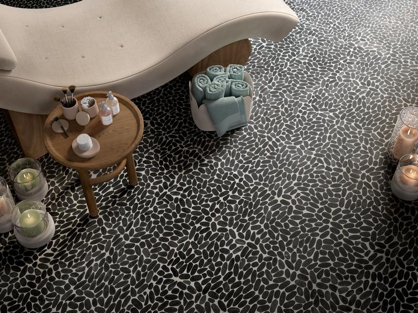 Mosaik Stream Black 30,5x30,5 cm aus schwarzem Stein | IperCeramica Mosaik Stream Black 30,5x30,5 cm aus schwarzem Stein | IperCeramica