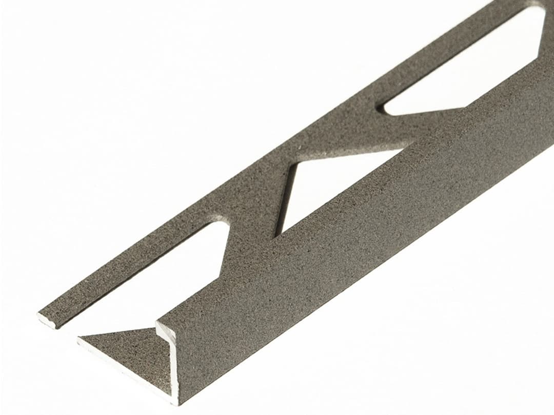 Gbl Floor Winkelprofil Concrete Schlammbraun aus Aluminium 10 mm 2,7 m | IperCeramica Gbl Floor Winkelprofil Concrete Schlammbraun aus Aluminium 10 mm 2,7 m | IperCeramica
