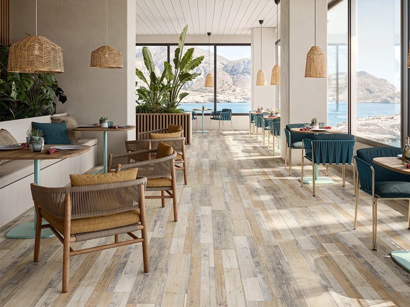 SPC-Bodenbelag Scrapwood Taupe Holzoptik abgebeizt Taupe | IperCeramica SPC-Bodenbelag Scrapwood Taupe Holzoptik abgebeizt Taupe | IperCeramica