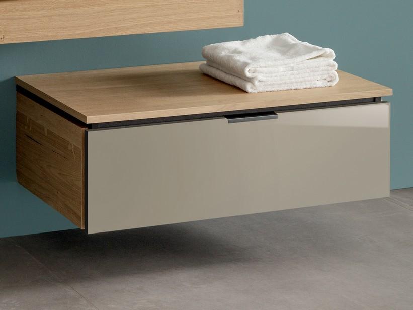 Kommode TOUCH 90 cm 1 Schublade Graubeige glänzend mit Platte und Seitenteilen in Eiche mit Knorren | IperCeramica Kommode TOUCH 90 cm 1 Schublade Graubeige glänzend mit Platte und Seitenteilen in Eiche mit Knorren | IperCeramica
