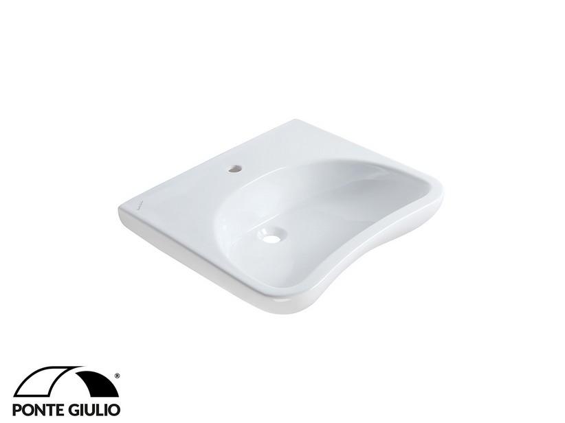Ergonomisches Waschbecken Casual+ aus weißer Keramik | IperCeramica Ergonomisches Waschbecken Casual+ aus weißer Keramik | IperCeramica