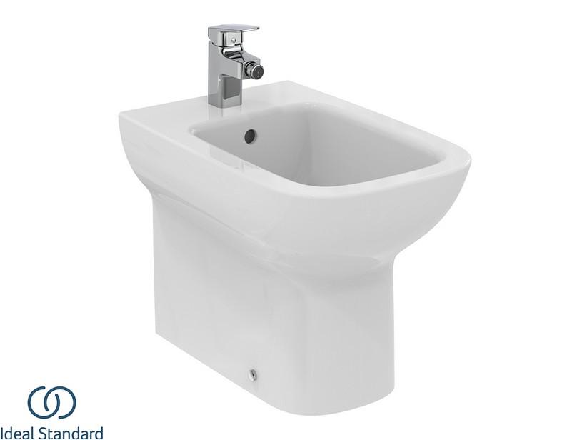 Bidet à poser Ideal Standard® i.Life A adossé au mur blanc | IperCeramica Bidet à poser Ideal Standard® i.Life A adossé au mur blanc | IperCeramica