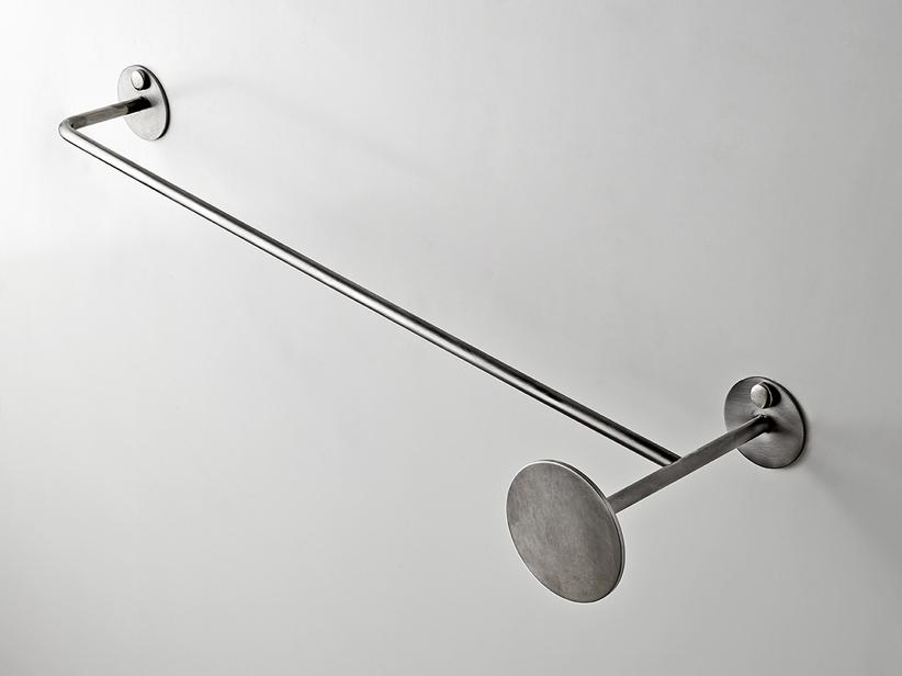 Porte-serviettes fixe Car 45 cm Gokart inox satiné | IperCeramica Porte-serviettes fixe Car 45 cm Gokart inox satiné | IperCeramica