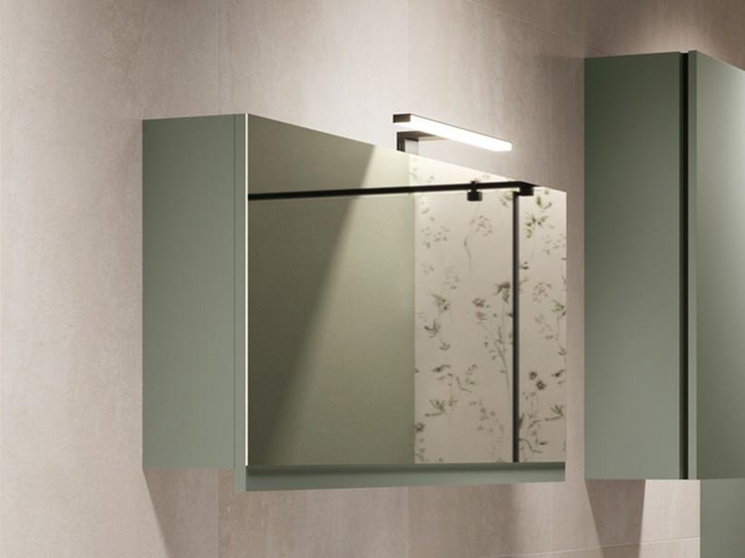 Miroir de rangement TOUCH L90xP17xH51 cm vert sauge mat | IperCeramica Miroir de rangement TOUCH L90xP17xH51 cm vert sauge mat | IperCeramica