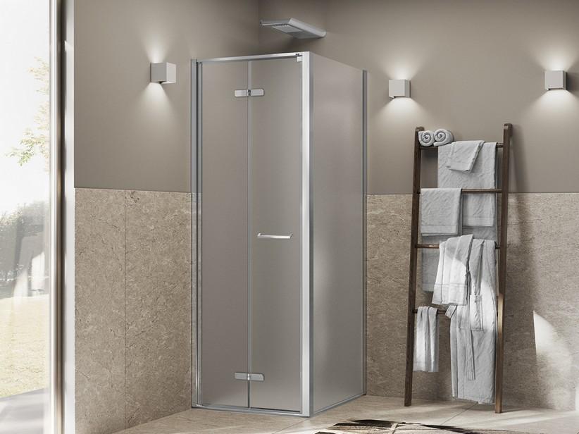 Cabine de douche Xeno 70x70 H200 Ext 66/70-67,5/71,5 porte pliante ouverture à gauche paroi fixe verre dépoli profilés chrome | IperCeramica Cabine de douche Xeno 70x70 H200 Ext 66/70-67,5/71,5 porte pliante ouverture à gauche paroi fixe verre dépoli profilés chrome | IperCeramica